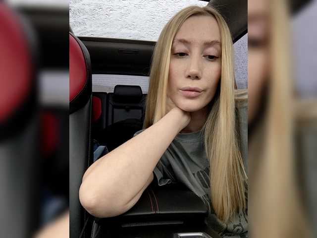 lana-lana03's BongaCams show and profile