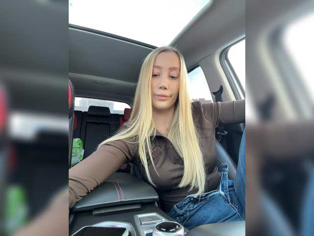 lana-lana03's BongaCams show and profile