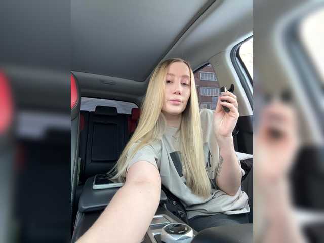 lana-lana03's BongaCams show and profile