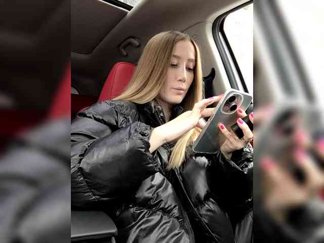 Svetlana____ webcam
