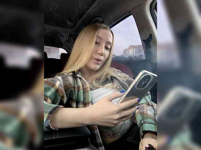 lana-lana03 Live Webcam on BongaCams