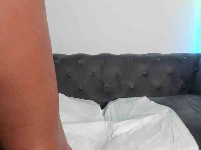 BiancaCruzzz webcam