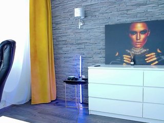 Allana-Doll Porn Show