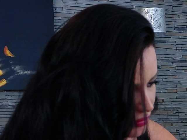 Sex chat gratuit in direct cu Allana-Doll pe BongaCams