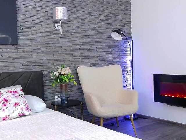 Allana-Doll's BongaCams show and profile