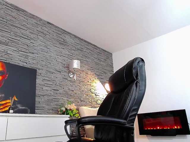 Allana-Doll's BongaCams show and profile