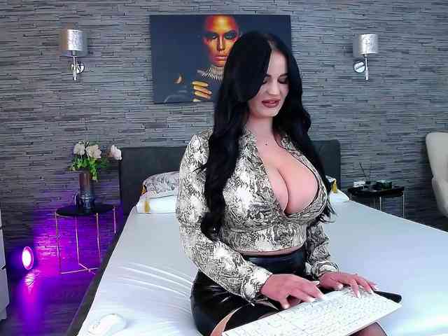 Allana-Doll webcam