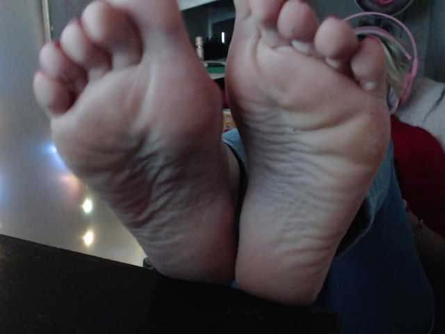 VoyeursRoom's BongaCams show and profile