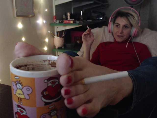 VoyeursRoom's BongaCams show and profile