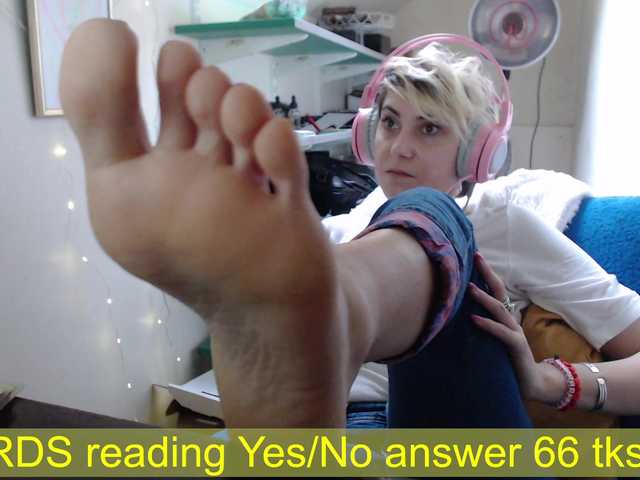 VoyeursRoom's BongaCams show and profile