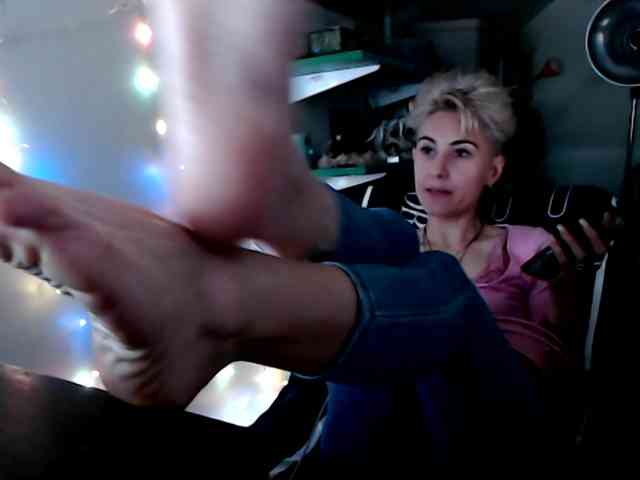 EvilFindomGoddess webcam