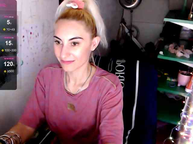 EvilFindomGoddess webcam