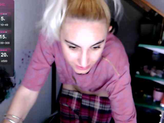 EvilFindomGoddess webcam