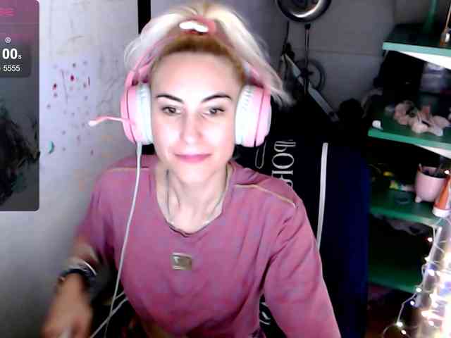 EvilFindomGoddess webcam