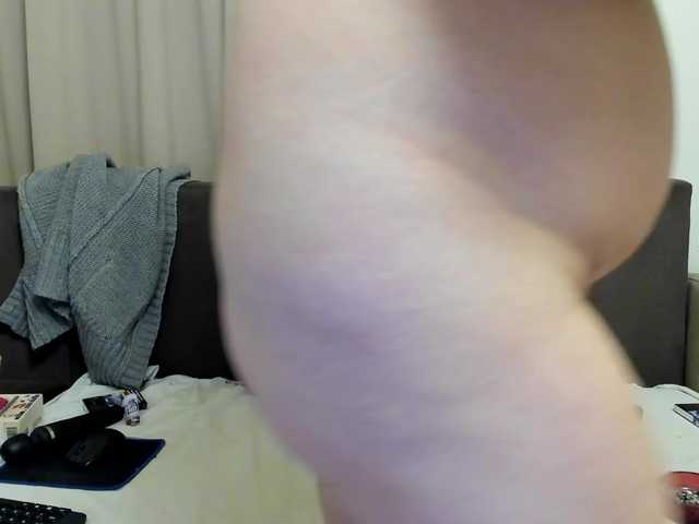 Sophiestique's BongaCams show and profile