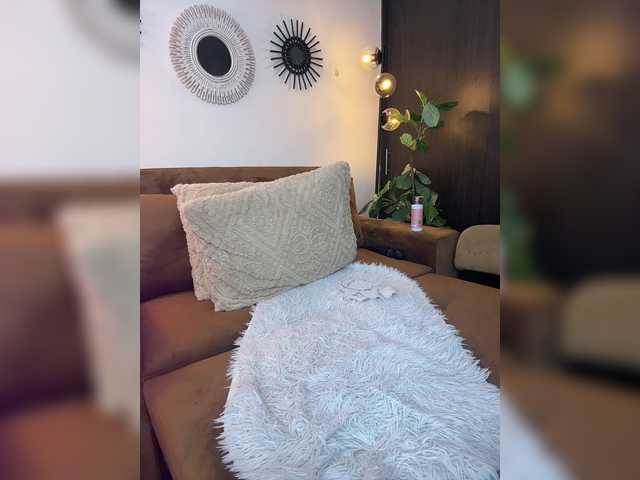 charlizexxx's BongaCams profile