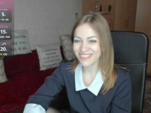 CherishSia's BongaCams show and profile