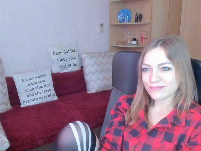 CherishSia's BongaCams show and profile