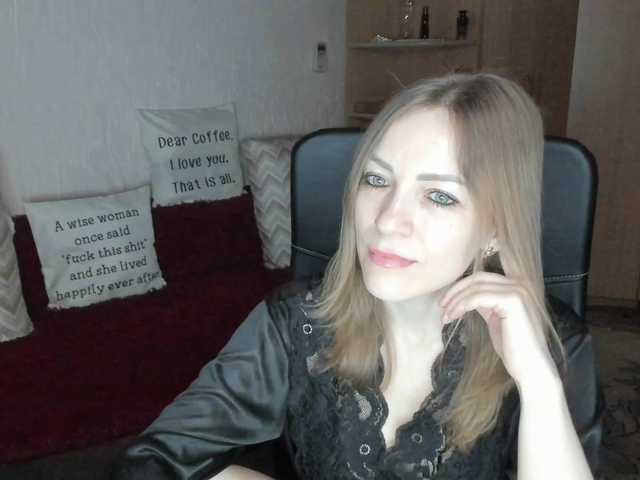 CherishSia's BongaCams show and profile