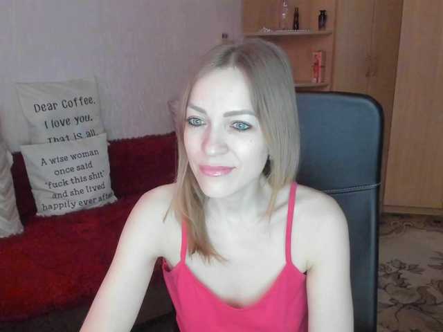 CherishSia's BongaCams show and profile