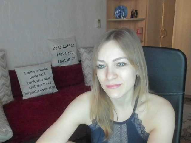 CherishSia's BongaCams show and profile