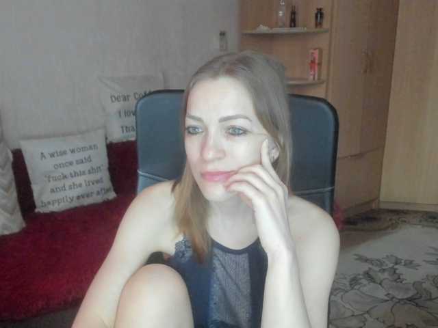 CherishSia's BongaCams show and profile