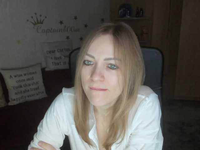 CherishSia's BongaCams show and profile