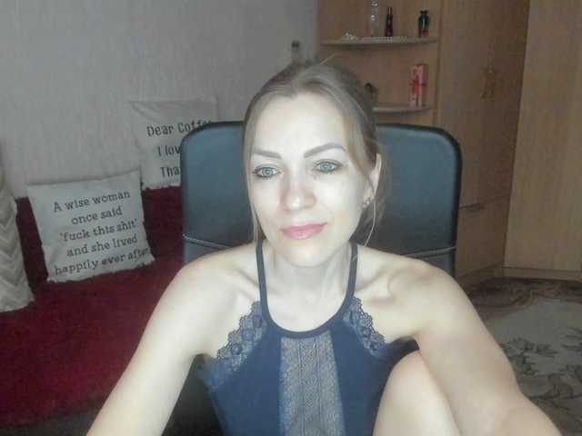 CherishSia's BongaCams show and profile
