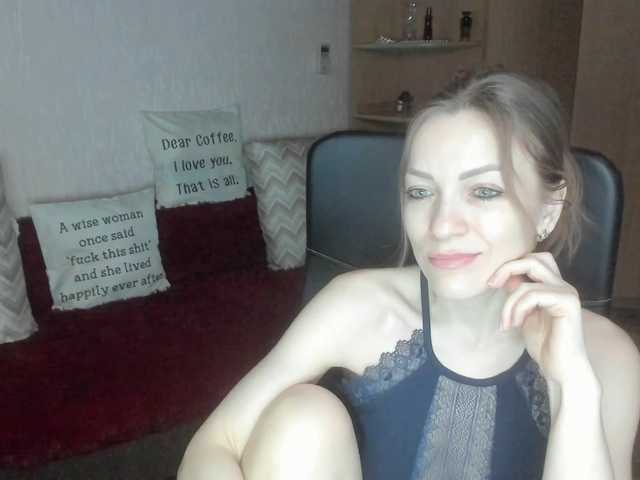 CherishSia's BongaCams show and profile