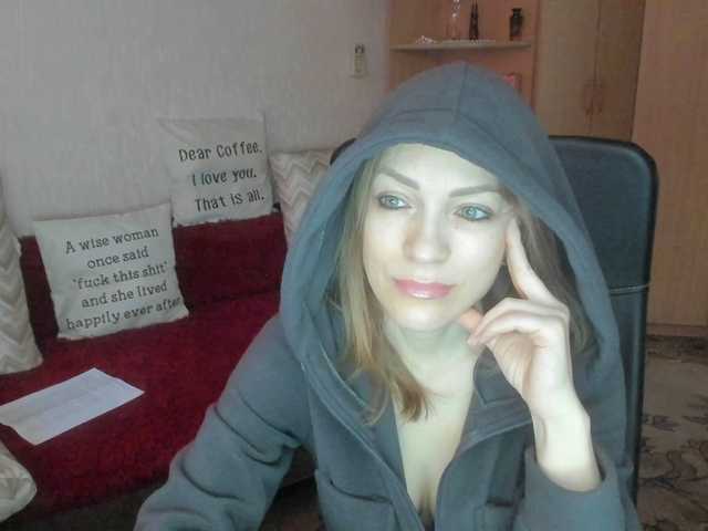 CherishSia's BongaCams show and profile