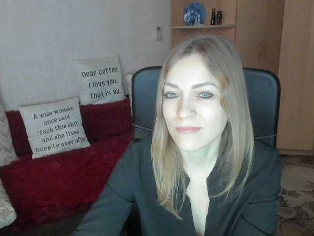 CherishSia's BongaCams show and profile