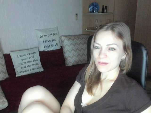 CherishSia's BongaCams show and profile