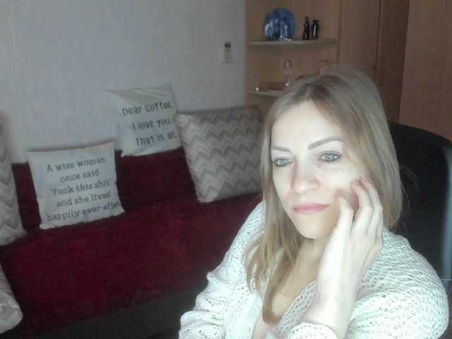 CherishSia's BongaCams show and profile