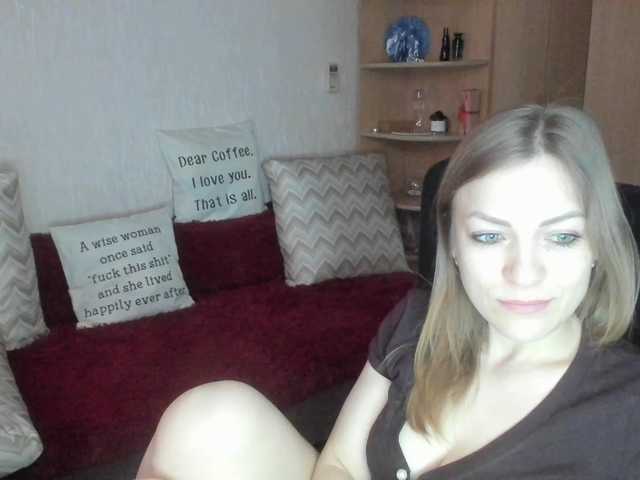 CherishSia's BongaCams show and profile