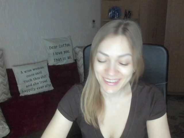 CherishSia's BongaCams show and profile