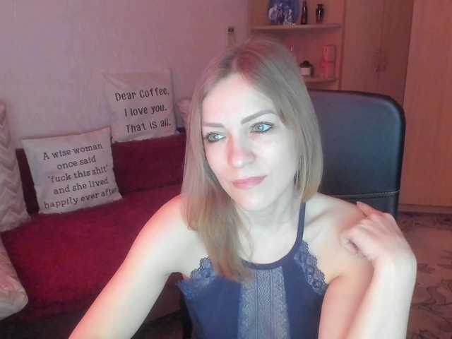 CherishSia's BongaCams show and profile