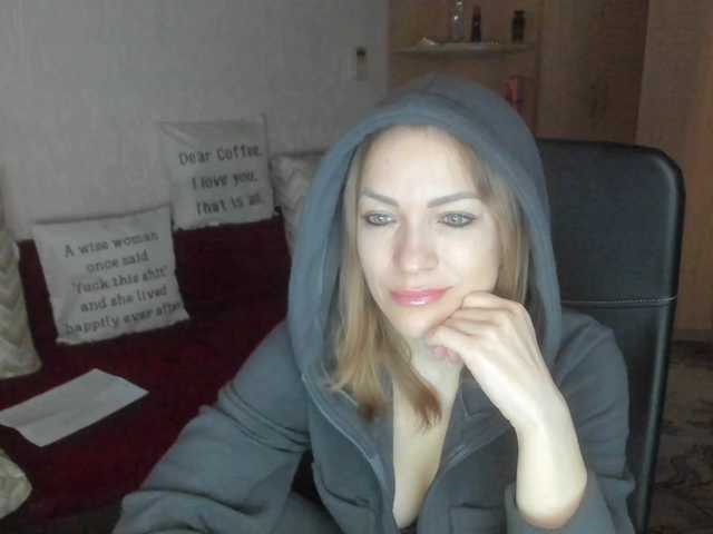 CherishSia's BongaCams show and profile