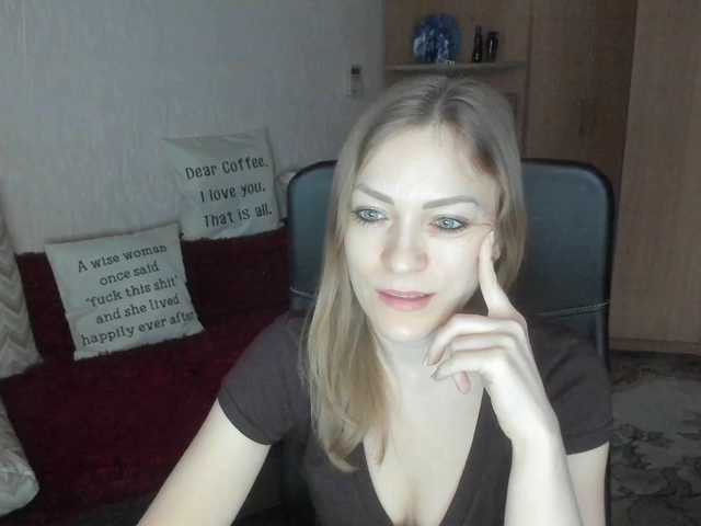 CherishSia's BongaCams show and profile