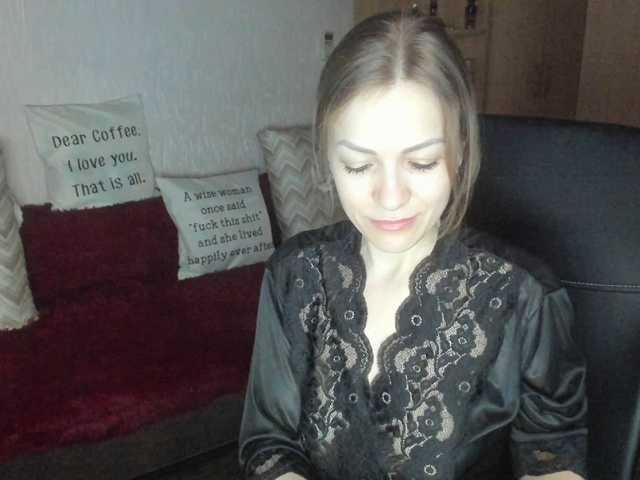 CherishSia's BongaCams show and profile