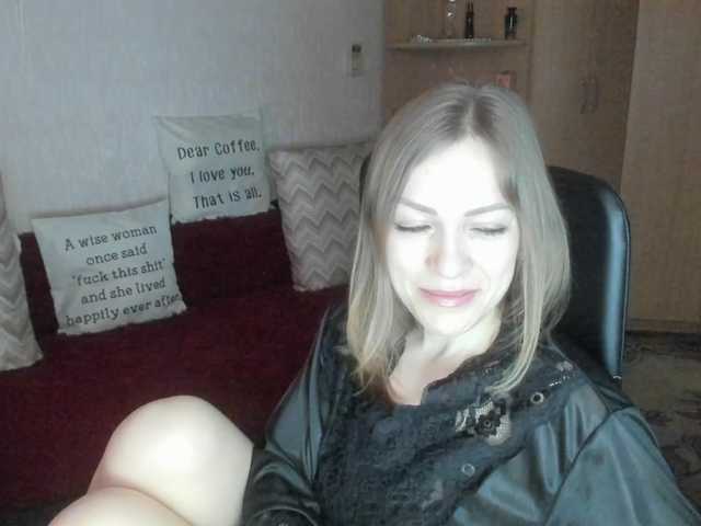 CherishSia's BongaCams show and profile