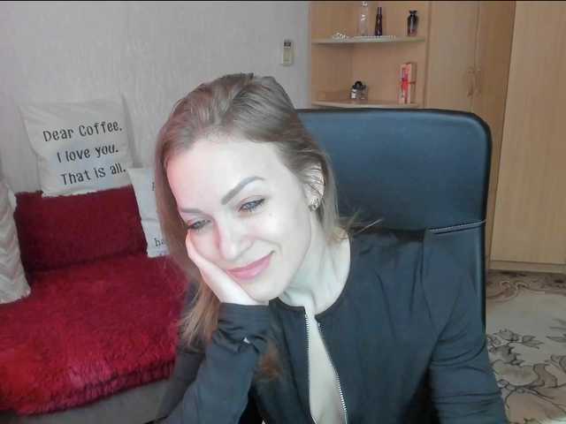 CherishSia's BongaCams show and profile