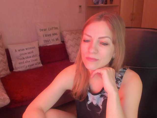 CherishSia's BongaCams show and profile