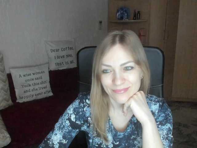 CherishSia's BongaCams show and profile