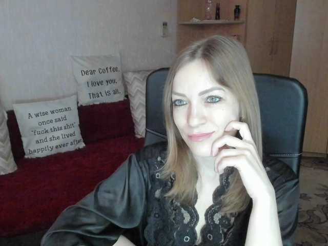 CherishSia's BongaCams show and profile