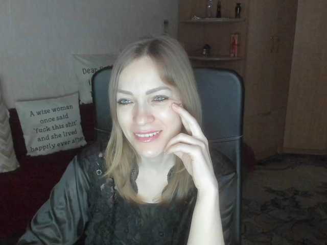 CherishSia's BongaCams show and profile