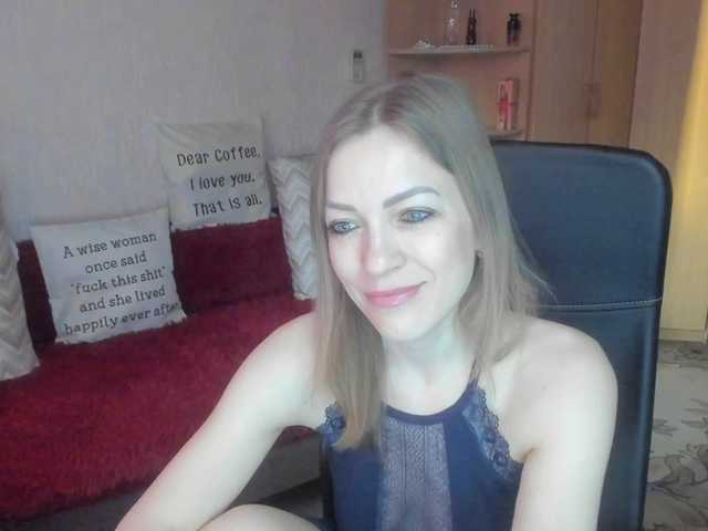 CherishSia's BongaCams show and profile