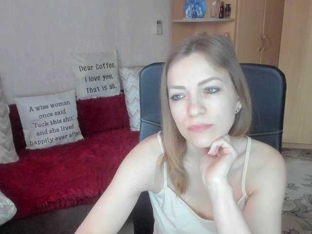 CherishSia's BongaCams show and profile