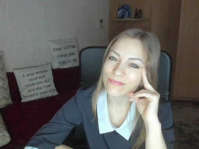 CherishSia's BongaCams show and profile