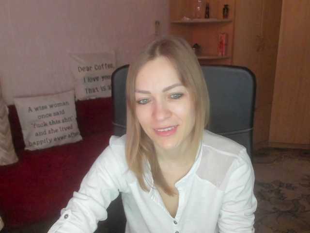 CherishSia's BongaCams show and profile