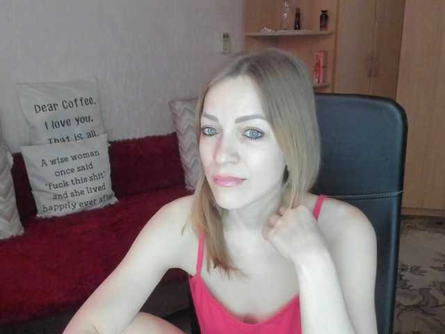 CherishSia's BongaCams show and profile